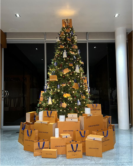 Luxury Under The Tree